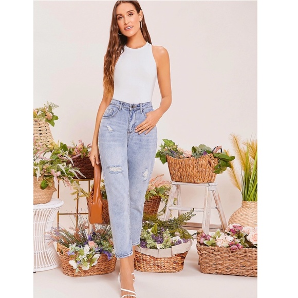 White Tank Top Racerback Round Neck Slim Fit Stretchy Basic - Picture 4 of 7